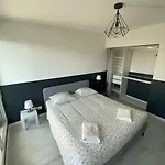 Splendide 70m2 Balcon + Parking 아파트 *