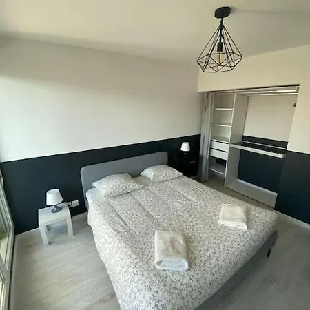 Splendide 70m2 Balcon + Parking 아파트 *