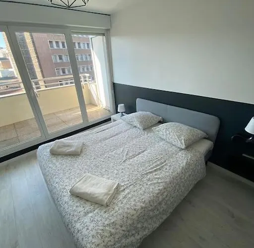 Splendide 70m2 Balcon + Parking Apartment